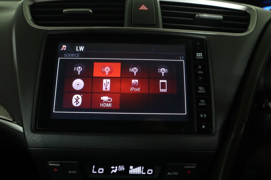 Used Honda Civic 2016 for sale - 76105812: Photo 33