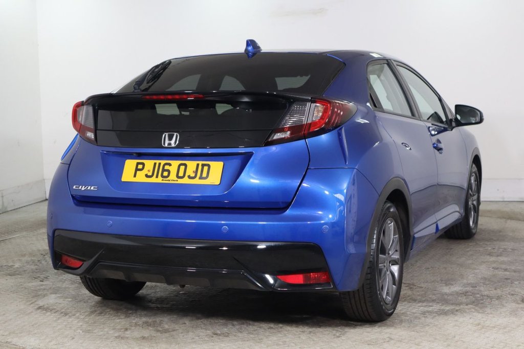 Used Honda Civic 2016 for sale - 76105812: Photo 4