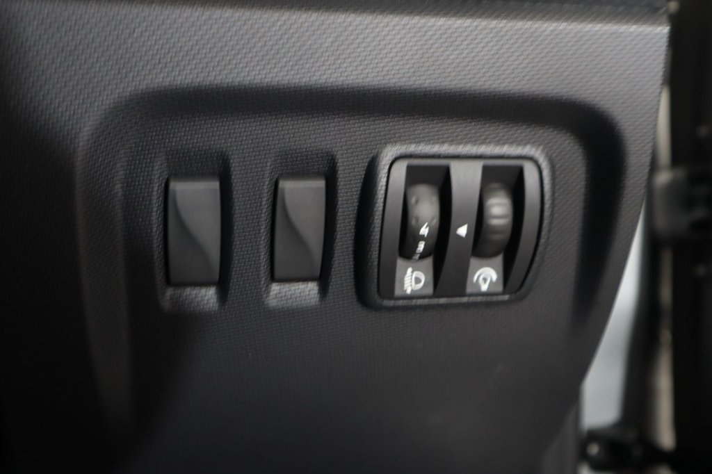 Used Renault Captur 2014 for sale - 77720255: Photo 30