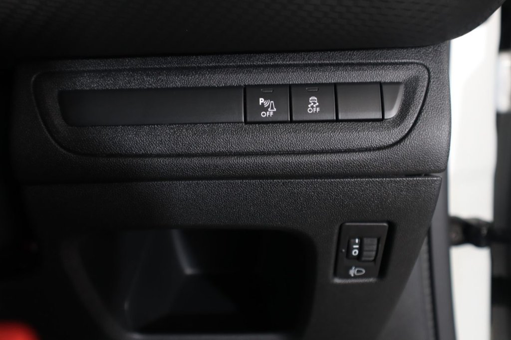 Used Peugeot 208 2015 for sale - 77534581: Photo 37