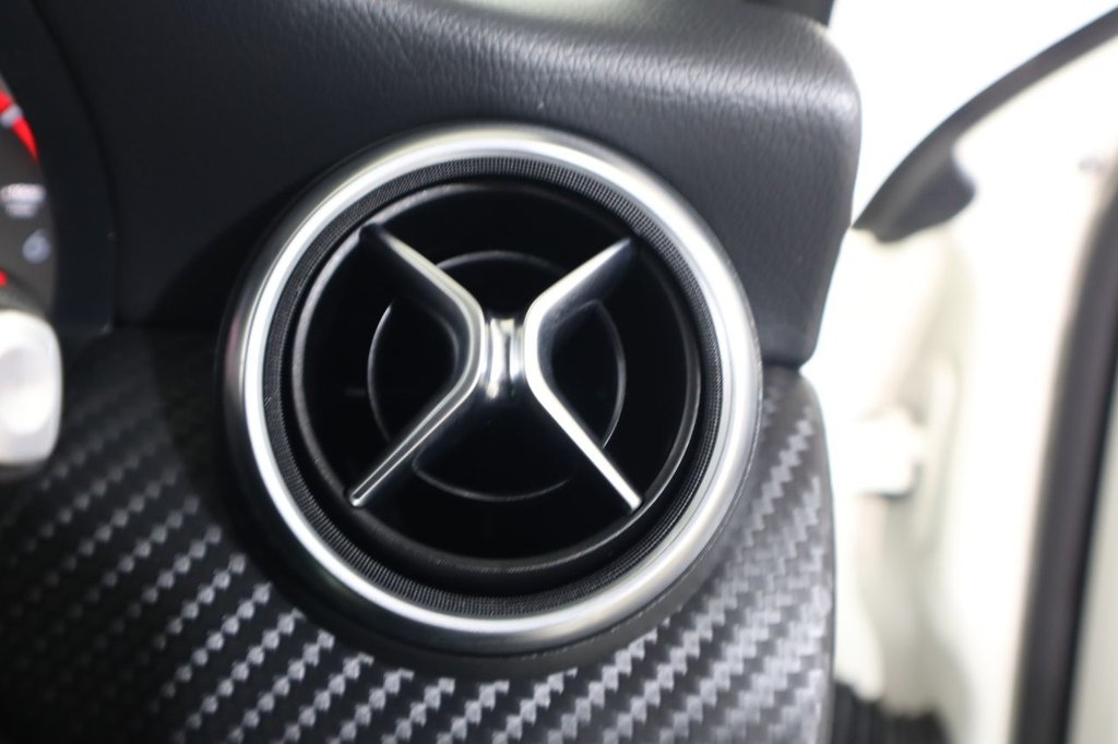 Used Mercedes-Benz A-Class 2015 for sale - 77422462: Photo 35