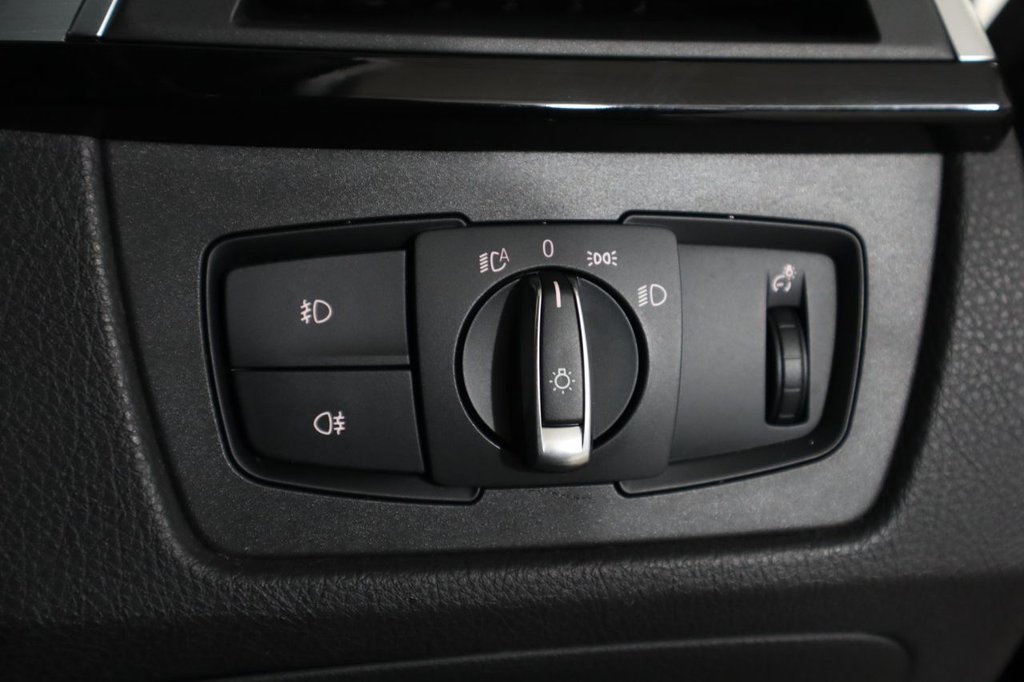 Used BMW 3 Series 2018 for sale - 76711033: Photo 45