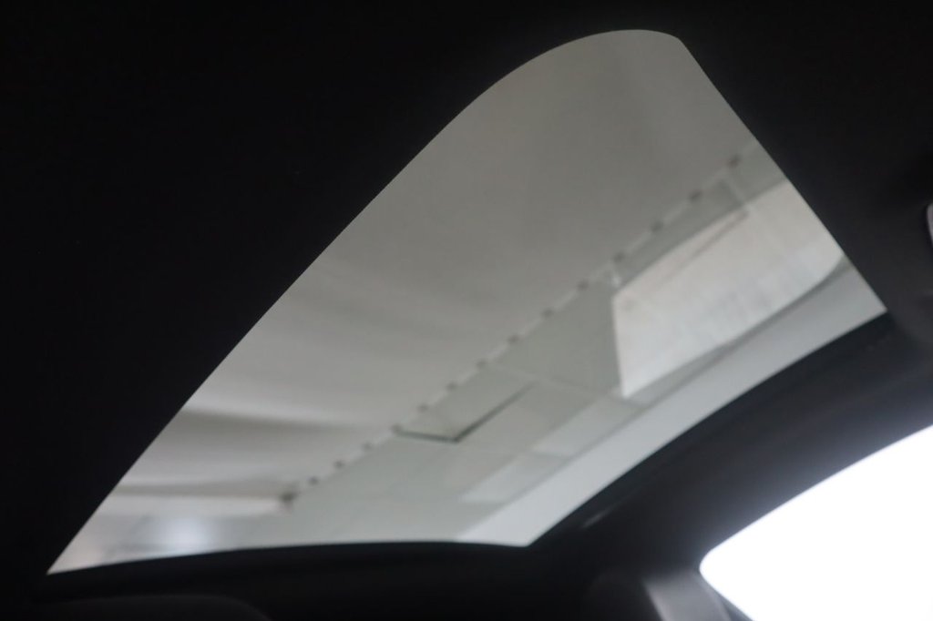 Used Mercedes-Benz C Class 2017 for sale - 76950646: Photo 16