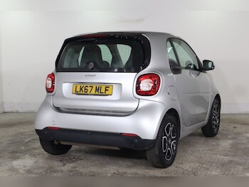 Used smart fortwo 2017 for sale - 78458466: Photo