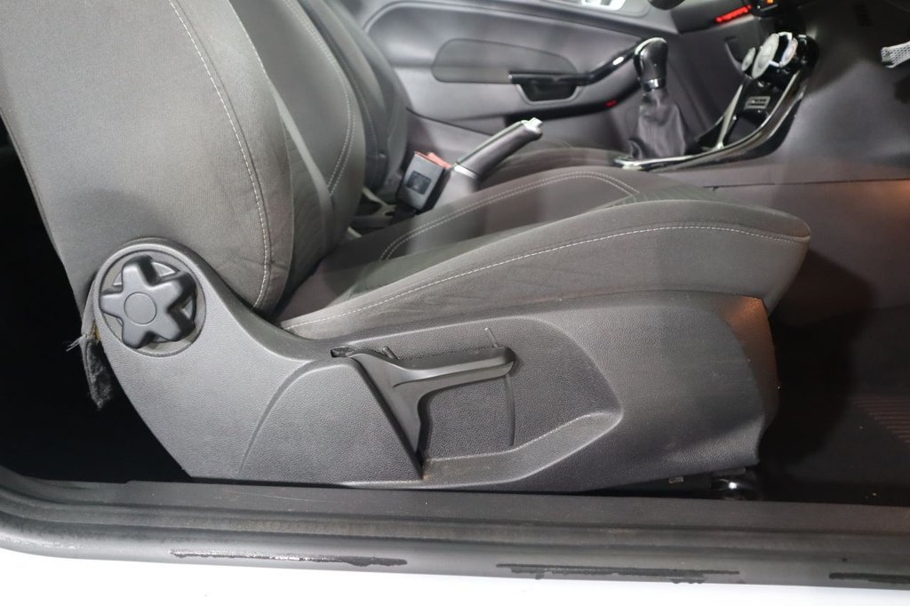 Used Ford Fiesta 2015 for sale - 77007674: Photo 17