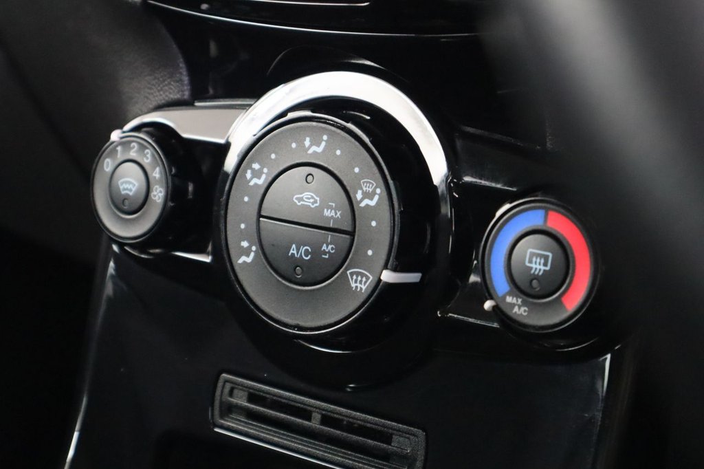 Used Ford Fiesta 2015 for sale - 77007674: Photo 35