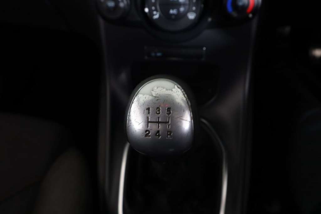 Used Ford Fiesta 2016 for sale - 77212386: Photo 12