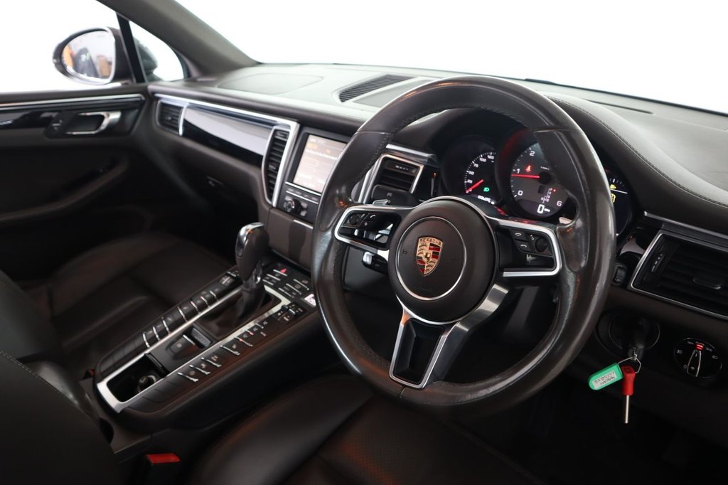Used Porsche Macan 2015 for sale - 77499415: Photo 13