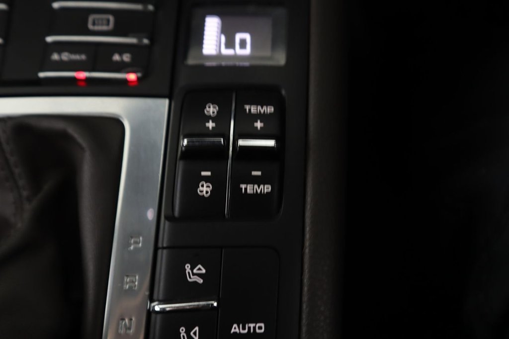 Used Porsche Macan 2015 for sale - 77499415: Photo 31