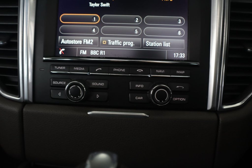 Used Porsche Macan 2015 for sale - 77499415: Photo 39