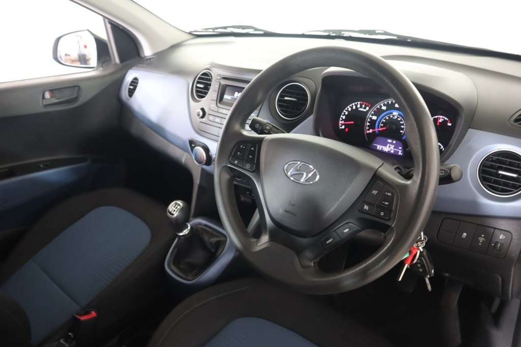 Used Hyundai i10 2014 for sale - 77139908: Photo 12
