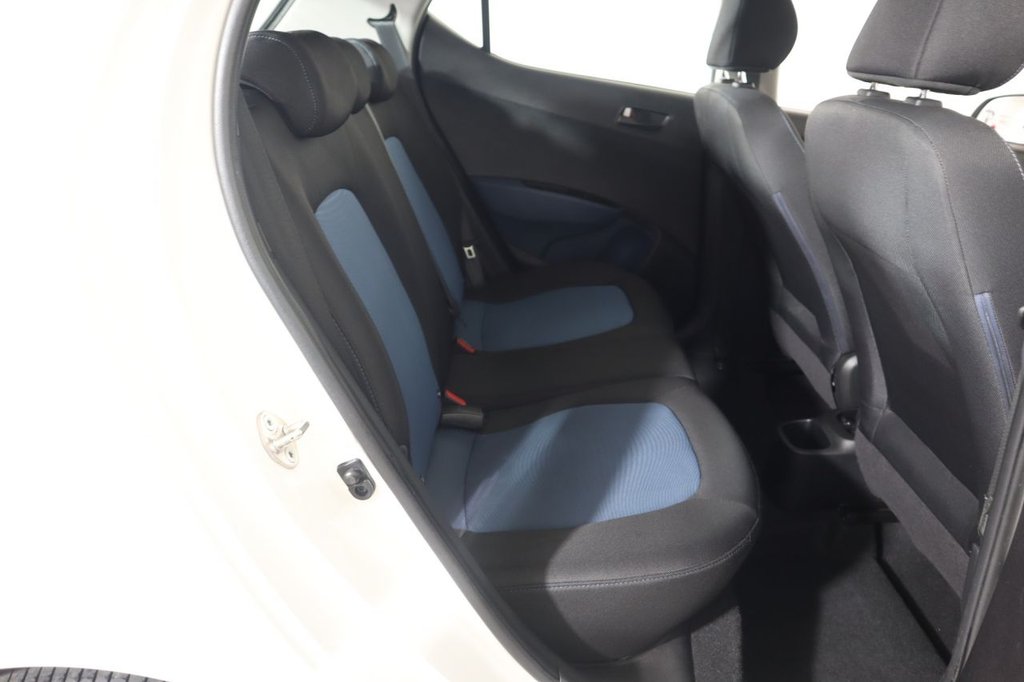 Used Hyundai i10 2014 for sale - 77139908: Photo 14