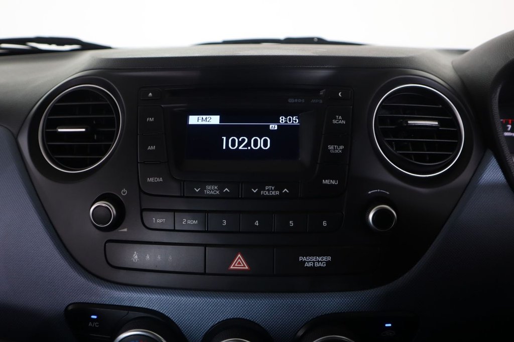 Used Hyundai i10 2014 for sale - 77139908: Photo 27