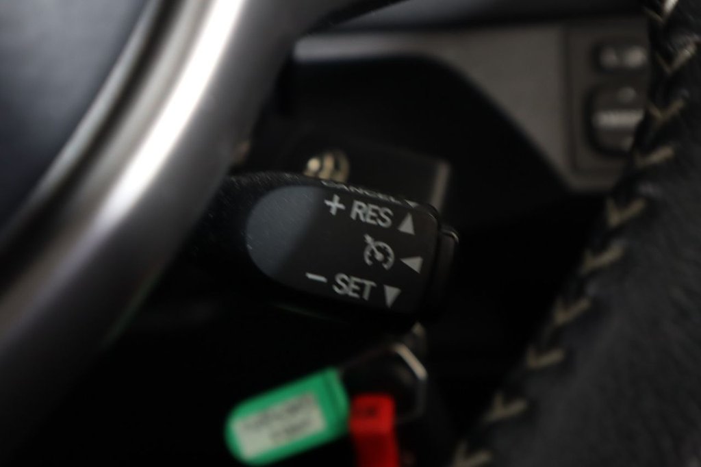 Used Toyota Yaris 2014 for sale - 76033535: Photo 24