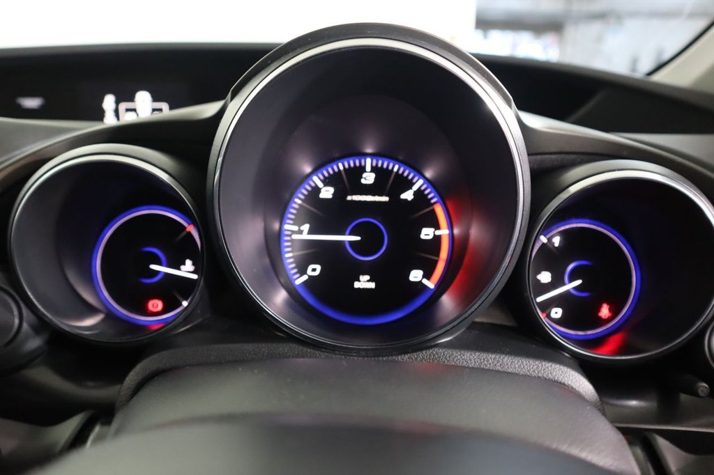 Used Honda Civic 2016 for sale - 76910145: Photo 28