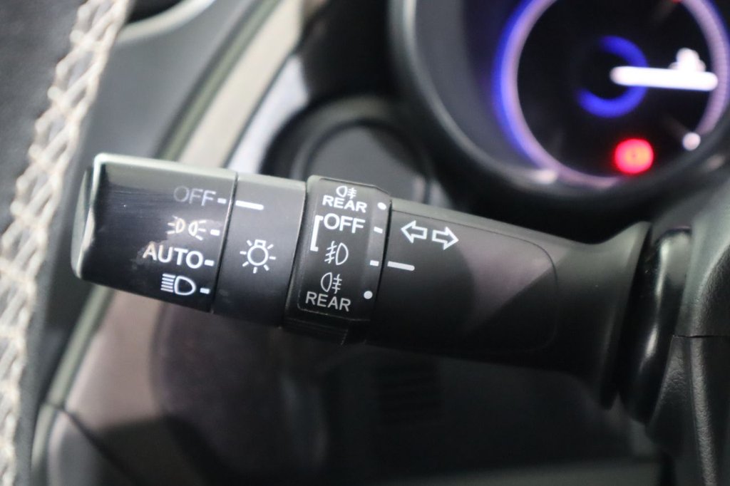 Used Honda Civic 2016 for sale - 76910145: Photo 32