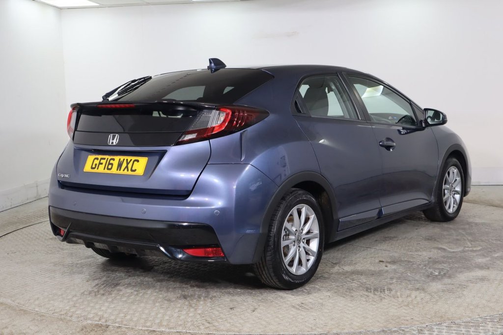 Used Honda Civic 2016 for sale - 76910145: Photo 4