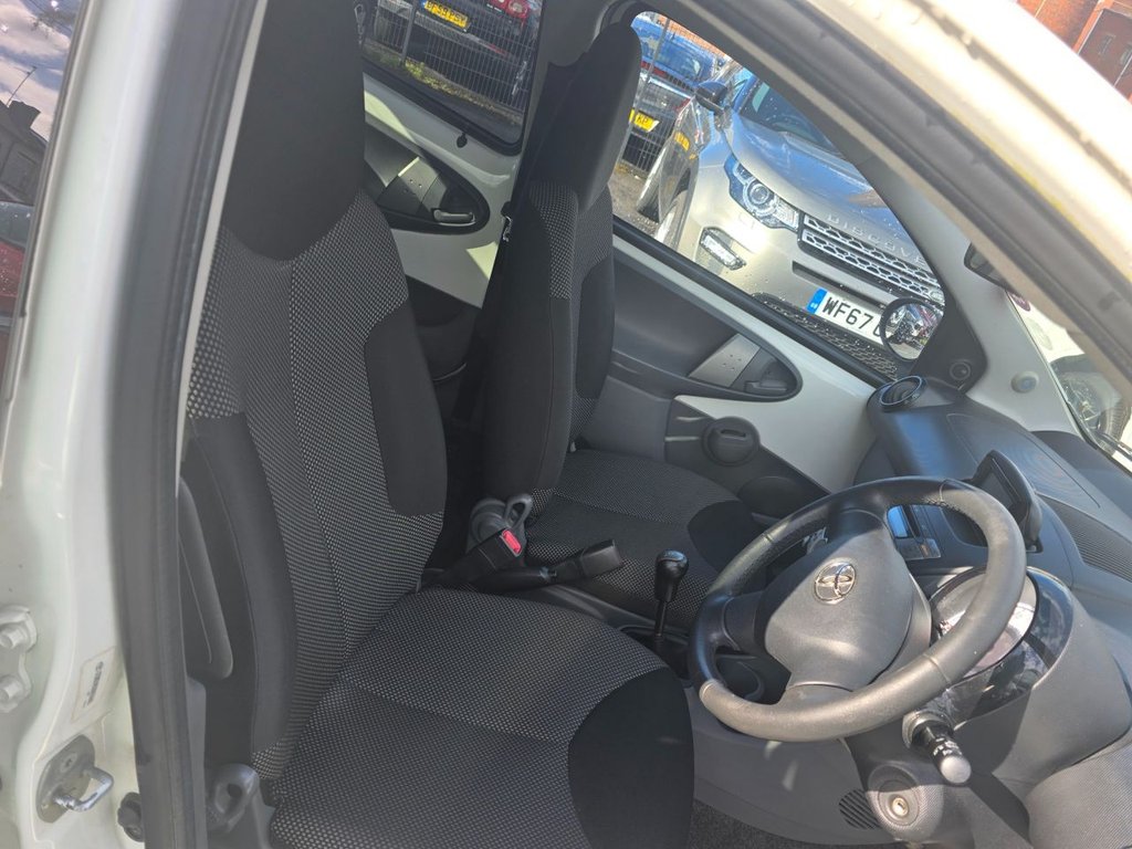 Used Toyota AYGO 2011 for sale - 78181587: Photo 10