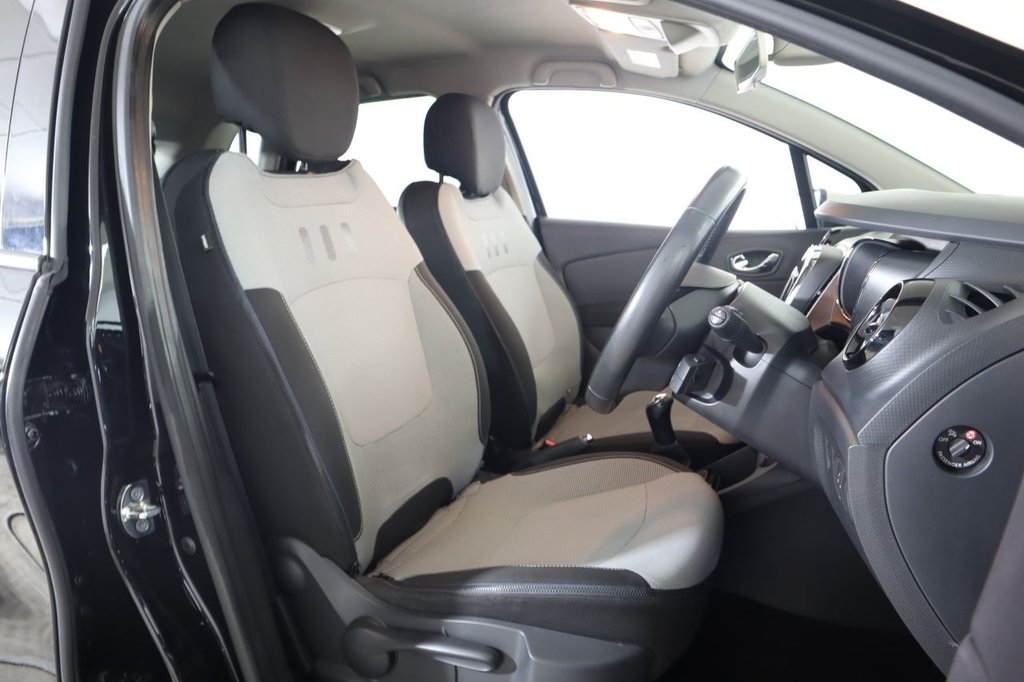 Used Renault Captur 2014 for sale - 77263902: Photo 13