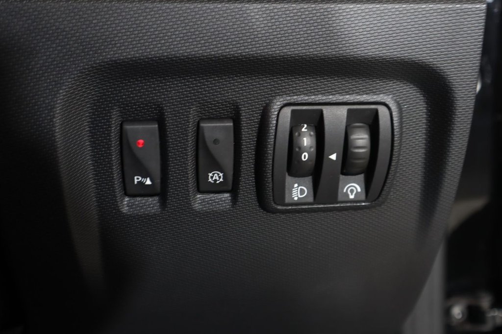 Used Renault Captur 2014 for sale - 77263902: Photo 34