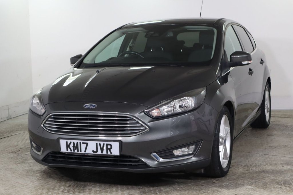 Used Ford Focus 2017 for sale - 76163134: Photo 3