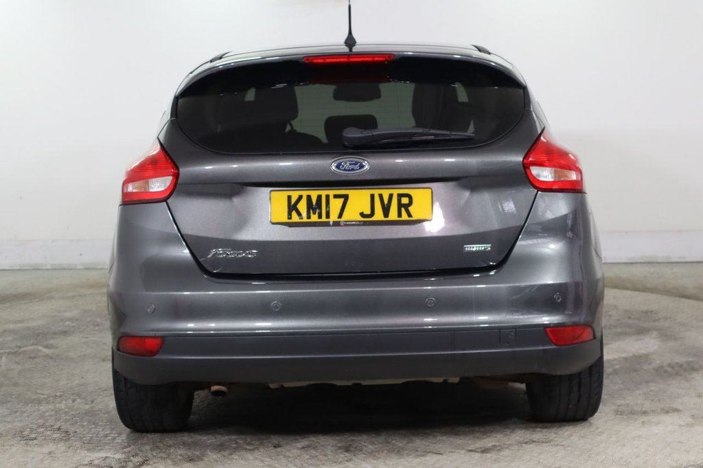 Used Ford Focus 2017 for sale - 76163134: Photo 5