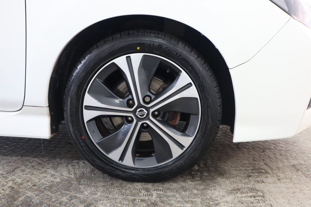 Used Nissan Leaf 2018 for sale - 77236639: Photo 11