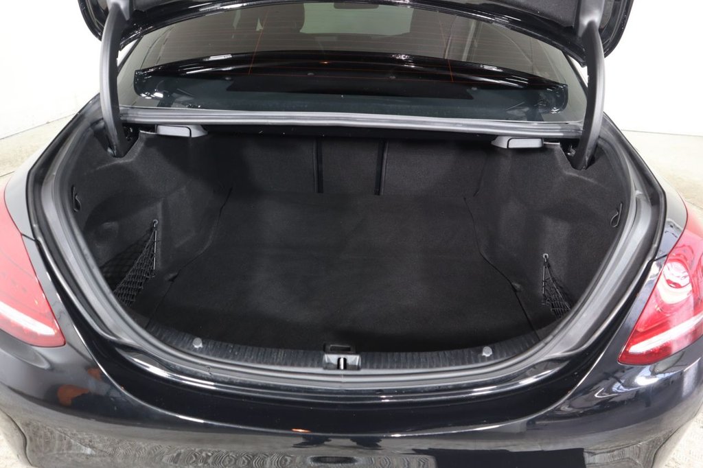 Used Mercedes-Benz C Class 2015 for sale - 77952977: Photo 10