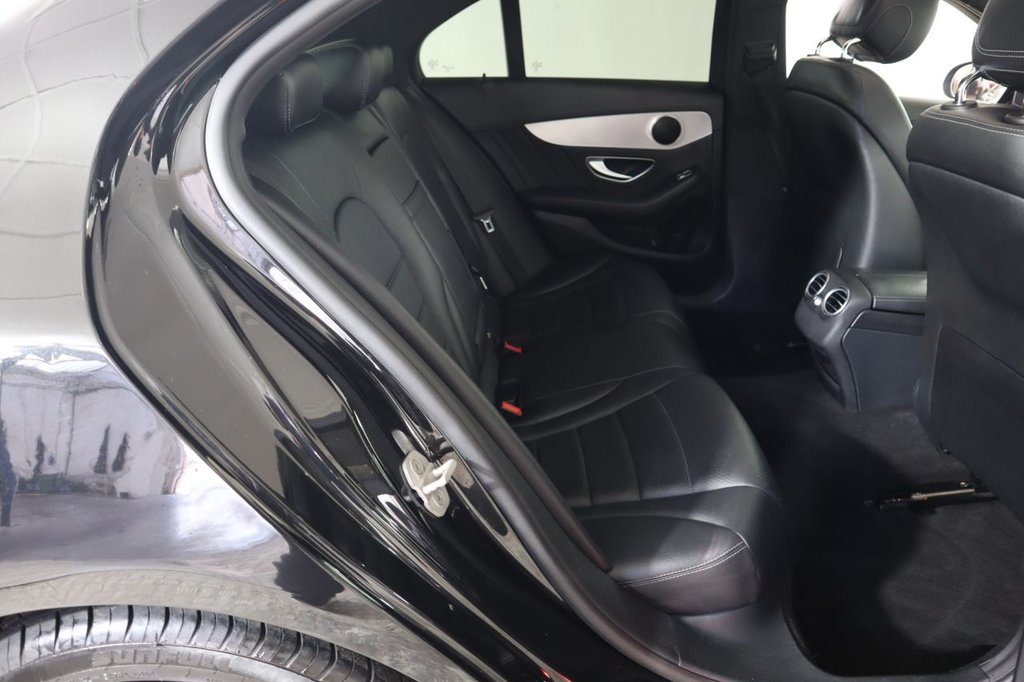 Used Mercedes-Benz C Class 2015 for sale - 77952977: Photo 15