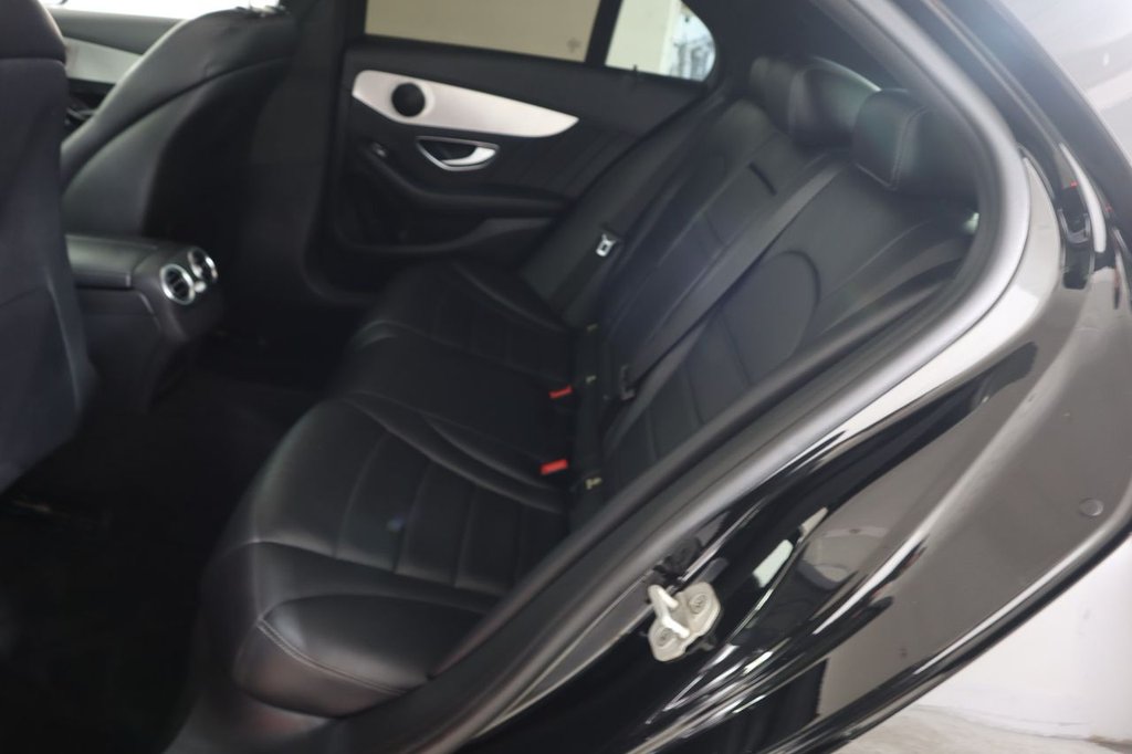 Used Mercedes-Benz C Class 2015 for sale - 77952977: Photo 17