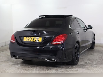 Used Mercedes-Benz C Class 2015 for sale - 77952977: Photo