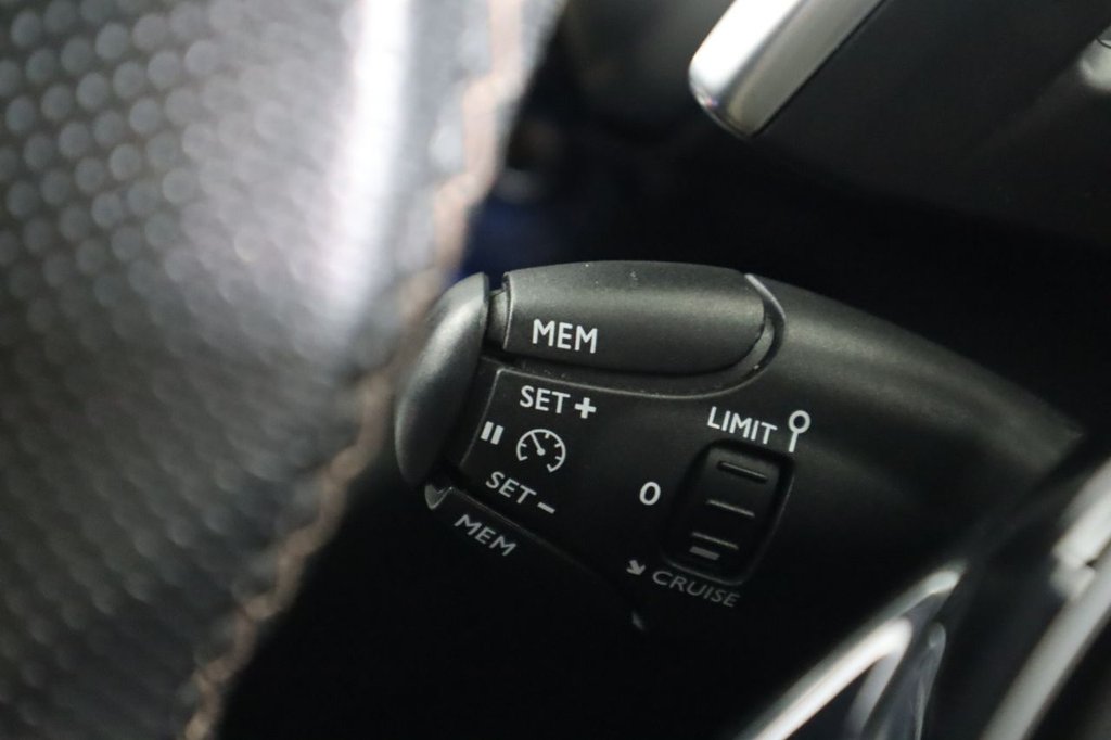 Used Peugeot 3008 2017 for sale - 76910028: Photo 37