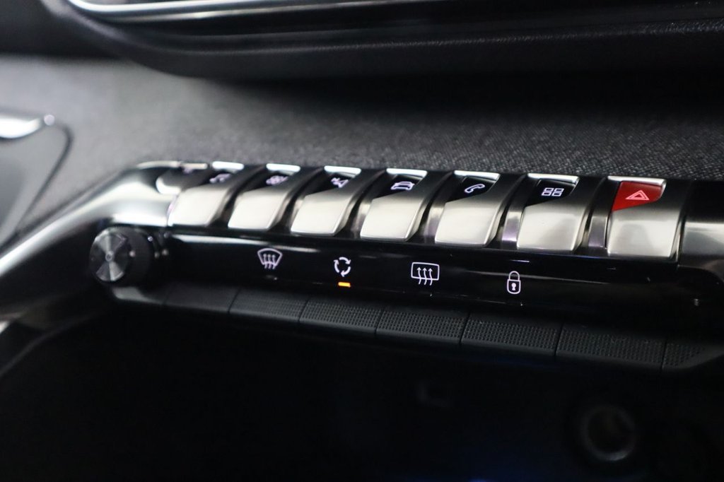 Used Peugeot 3008 2017 for sale - 76910028: Photo 45