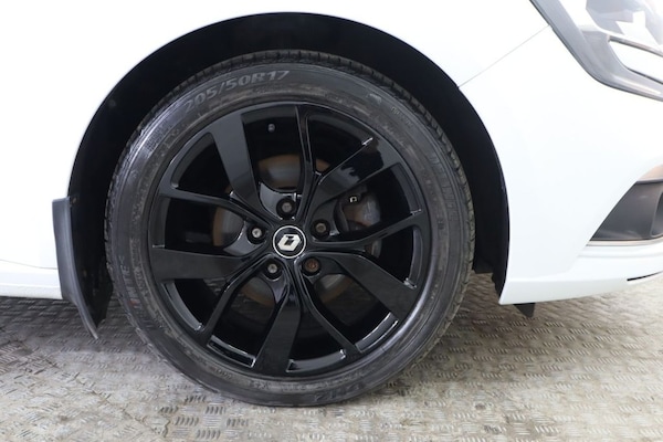 Used Renault Megane 2019 for sale - 75370329: Photo 11