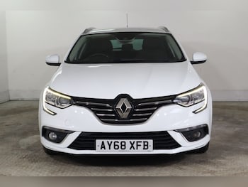 Used Renault Megane 2019 for sale - 75370329: Photo