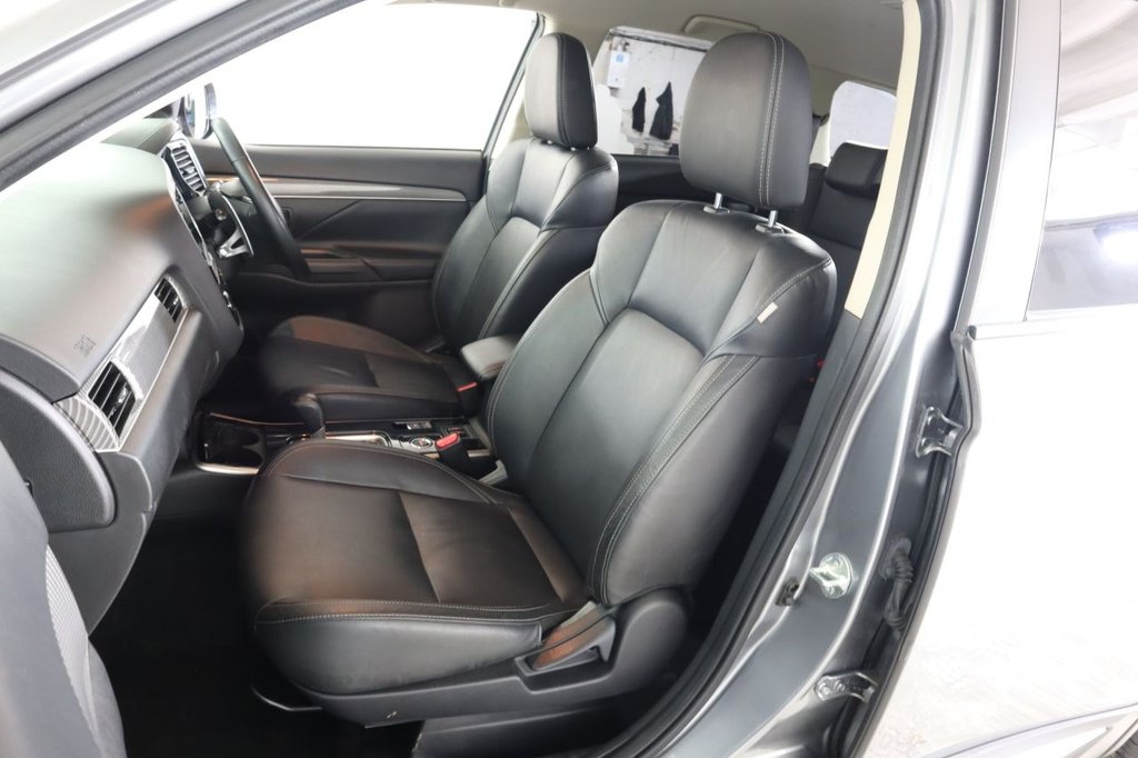 Used Mitsubishi Outlander 2019 for sale - 76698591: Photo 17