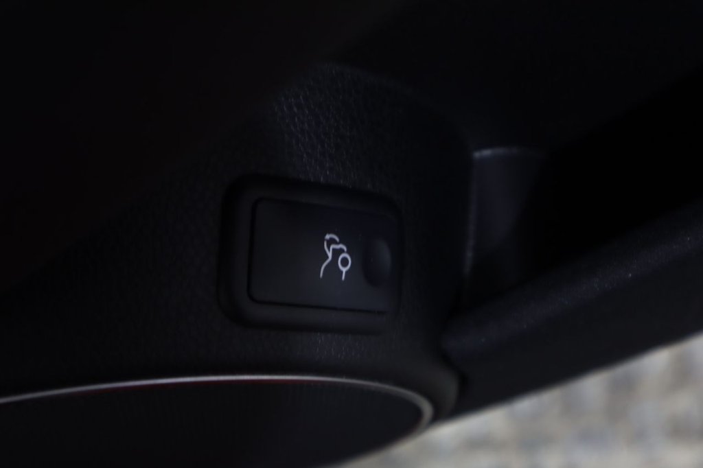 Used Mercedes-Benz C Class 2013 for sale - 77250455: Photo 39