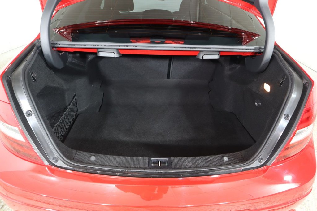 Used Mercedes-Benz C Class 2013 for sale - 77250455: Photo 9