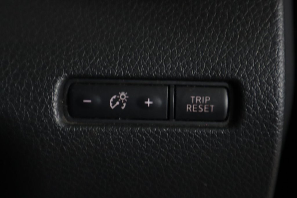 Used Nissan X-Trail 2016 for sale - 77572076: Photo 41