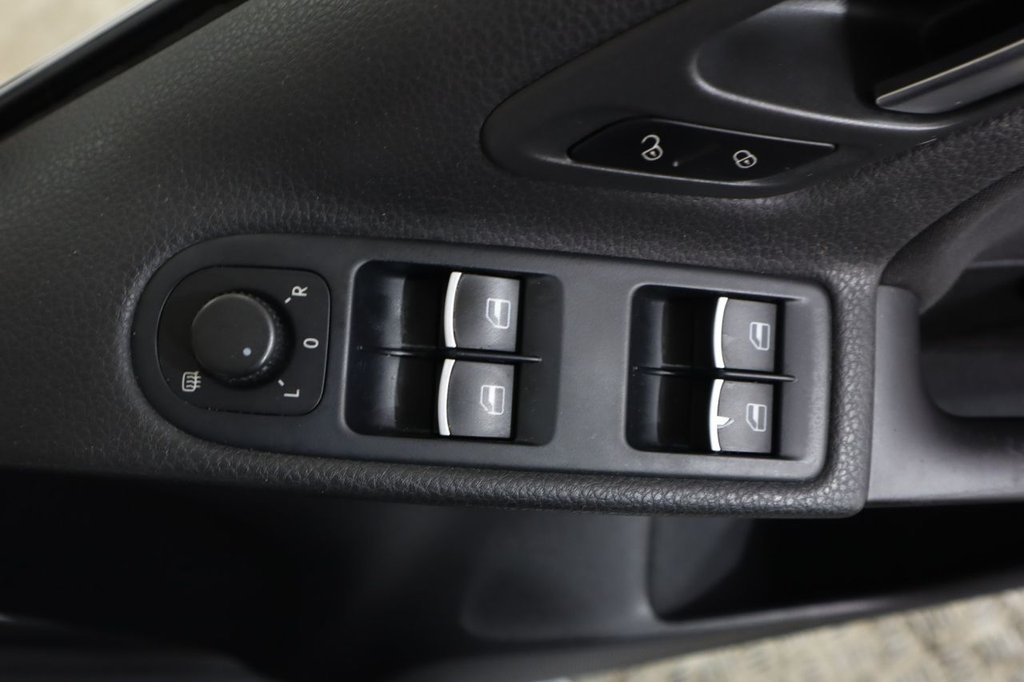 Used Volkswagen Golf 2012 for sale - 77642872: Photo 37