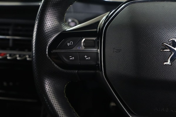 Used Peugeot 208 2021 for sale - 76223597: Photo 22