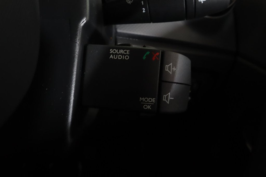 Used Renault Captur 2014 for sale - 76267375: Photo 23