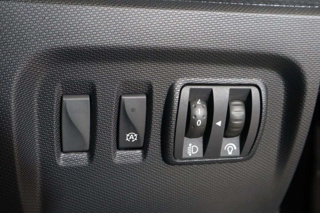 Used Renault Captur 2014 for sale - 76267375: Photo 38