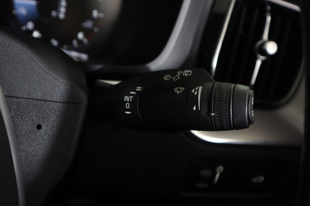 Used Volvo XC60 2020 for sale - 78110924: Photo 24