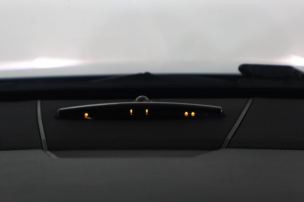 Used Mercedes-Benz E Class 2014 for sale - 78003135: Photo 35