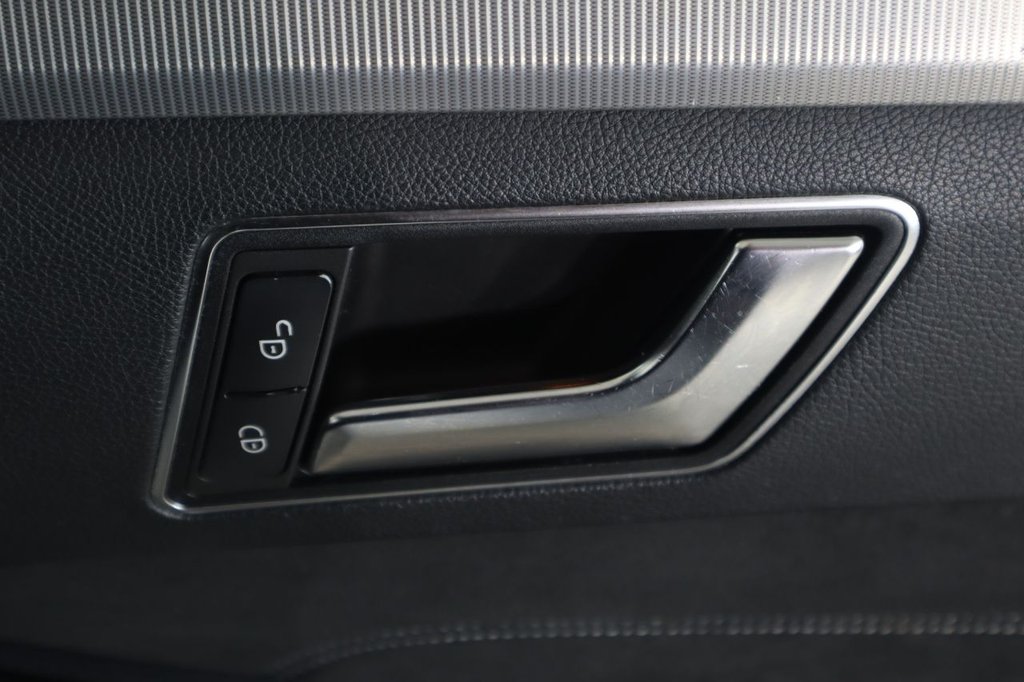 Used Mercedes-Benz E Class 2014 for sale - 78003135: Photo 37