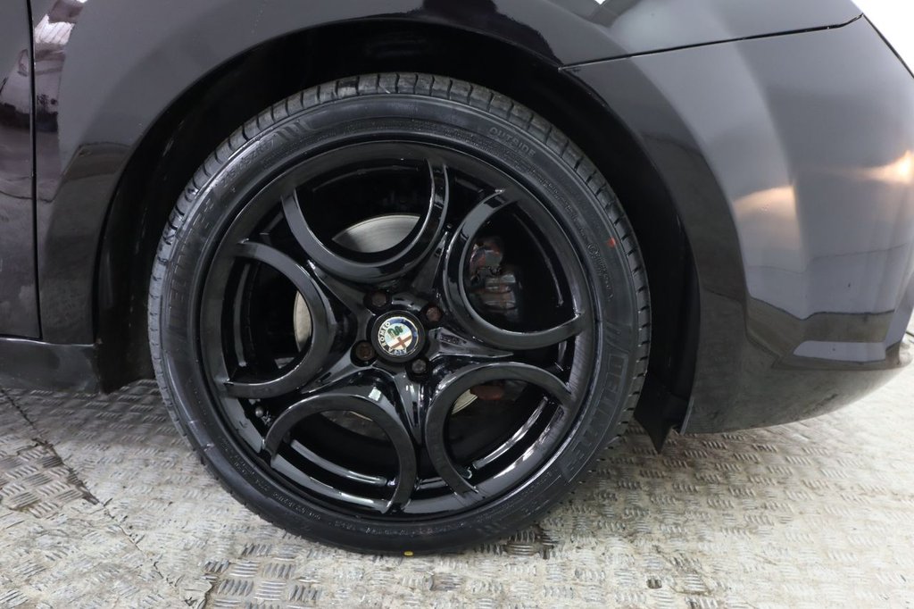 Used Alfa Romeo MiTo 2011 for sale - 76535552: Photo 11