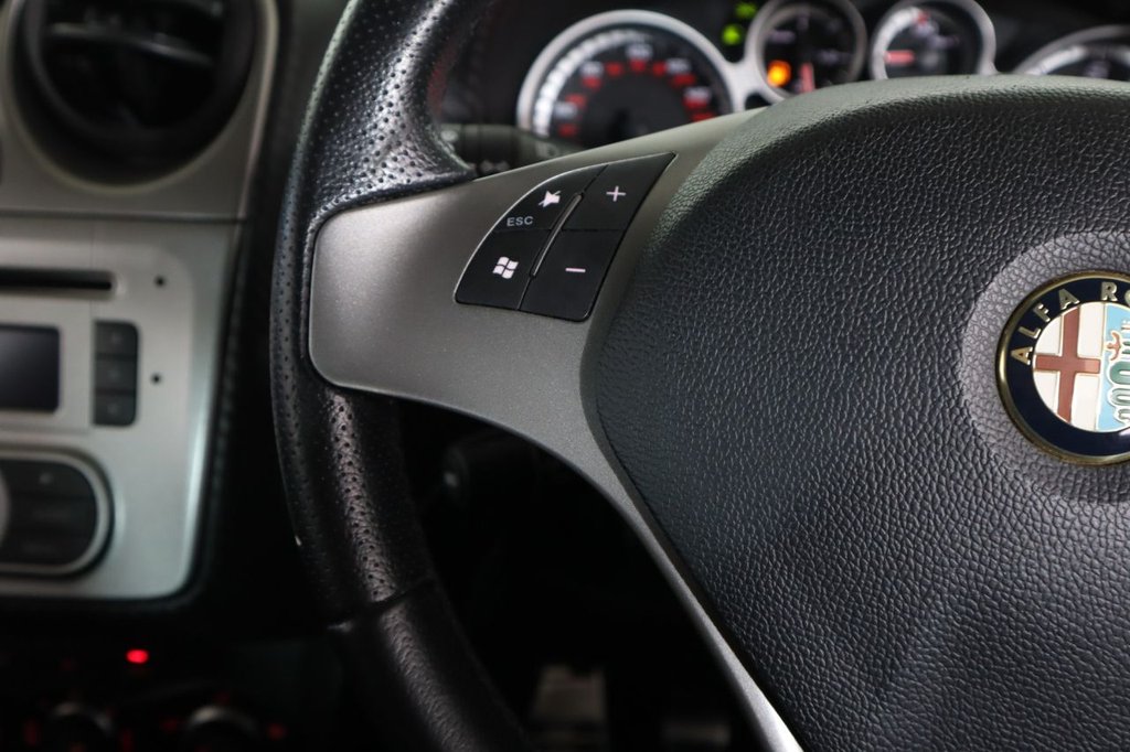 Used Alfa Romeo MiTo 2011 for sale - 76535552: Photo 21