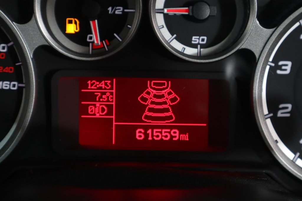 Used Alfa Romeo MiTo 2011 for sale - 76535552: Photo 29