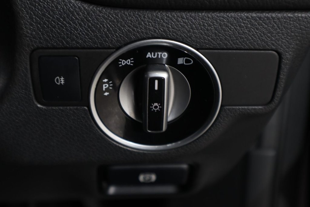 Used Mercedes-Benz GLA 2016 for sale - 77806603: Photo 44